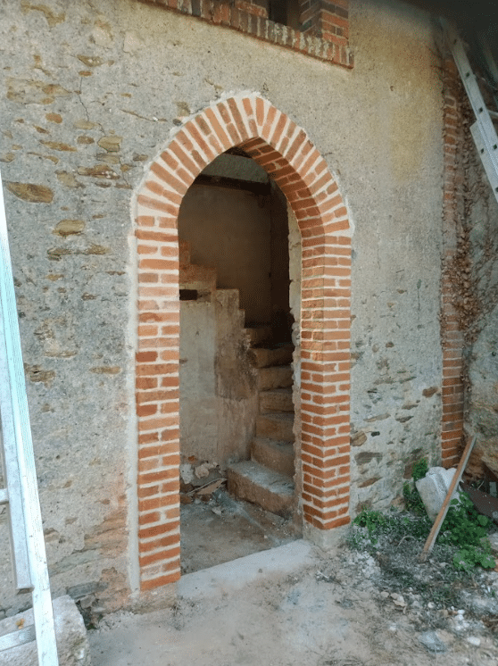 Restauration à neuf d'une l'ouverture en briques