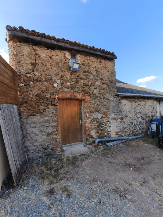 Restauration des enduits à la chaux naturelle et aux sables
