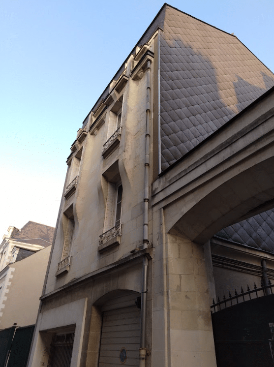 Restauration d'une façade en Pierre de tuffeau