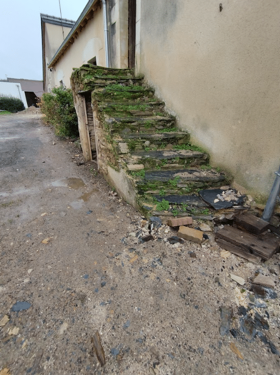 Restauration d'un escalier extérieur en ardoise à Angers