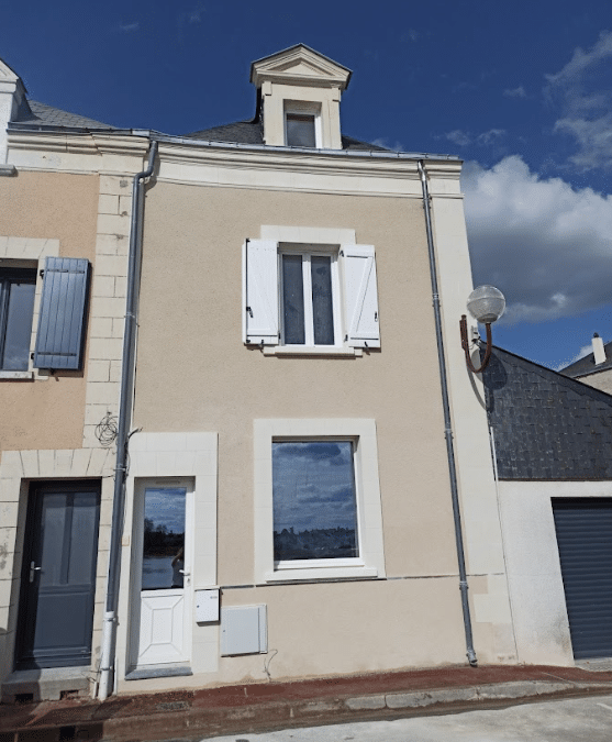 Restauration d&rsquo;une façade en pierres de Tuffeau